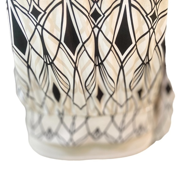 White House Black Market Red and Cream Blouse - Picture 8 of 11